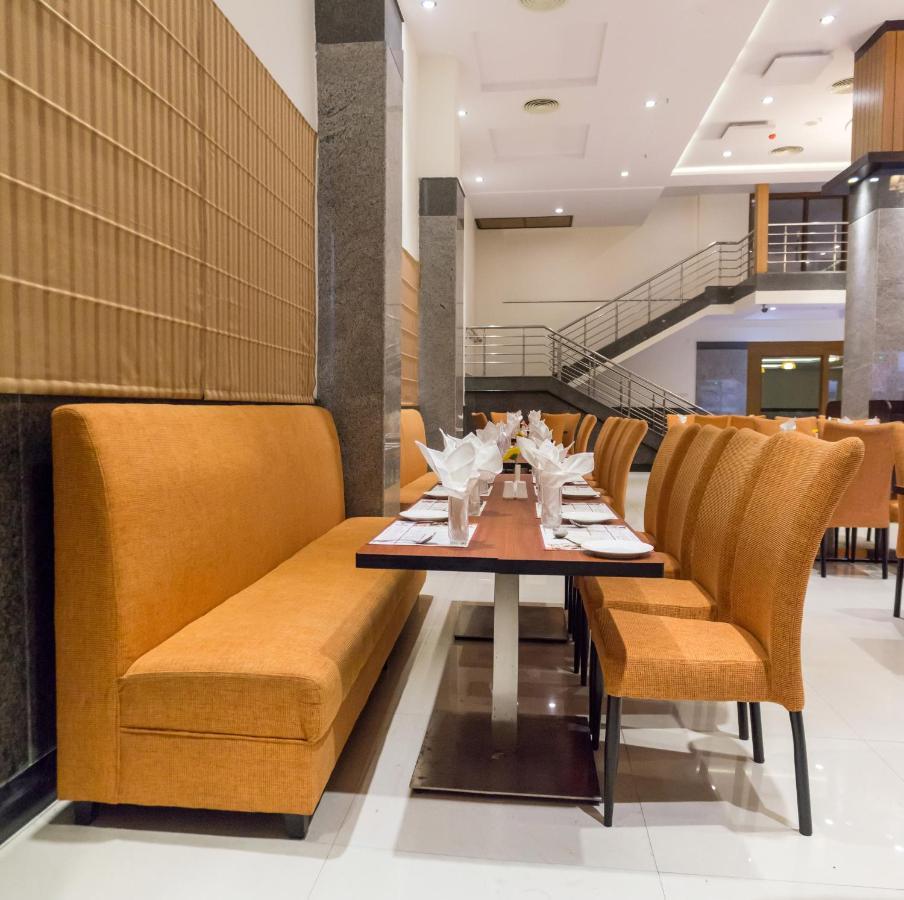Hotel Saptagiri Hyderabad Eksteriør billede