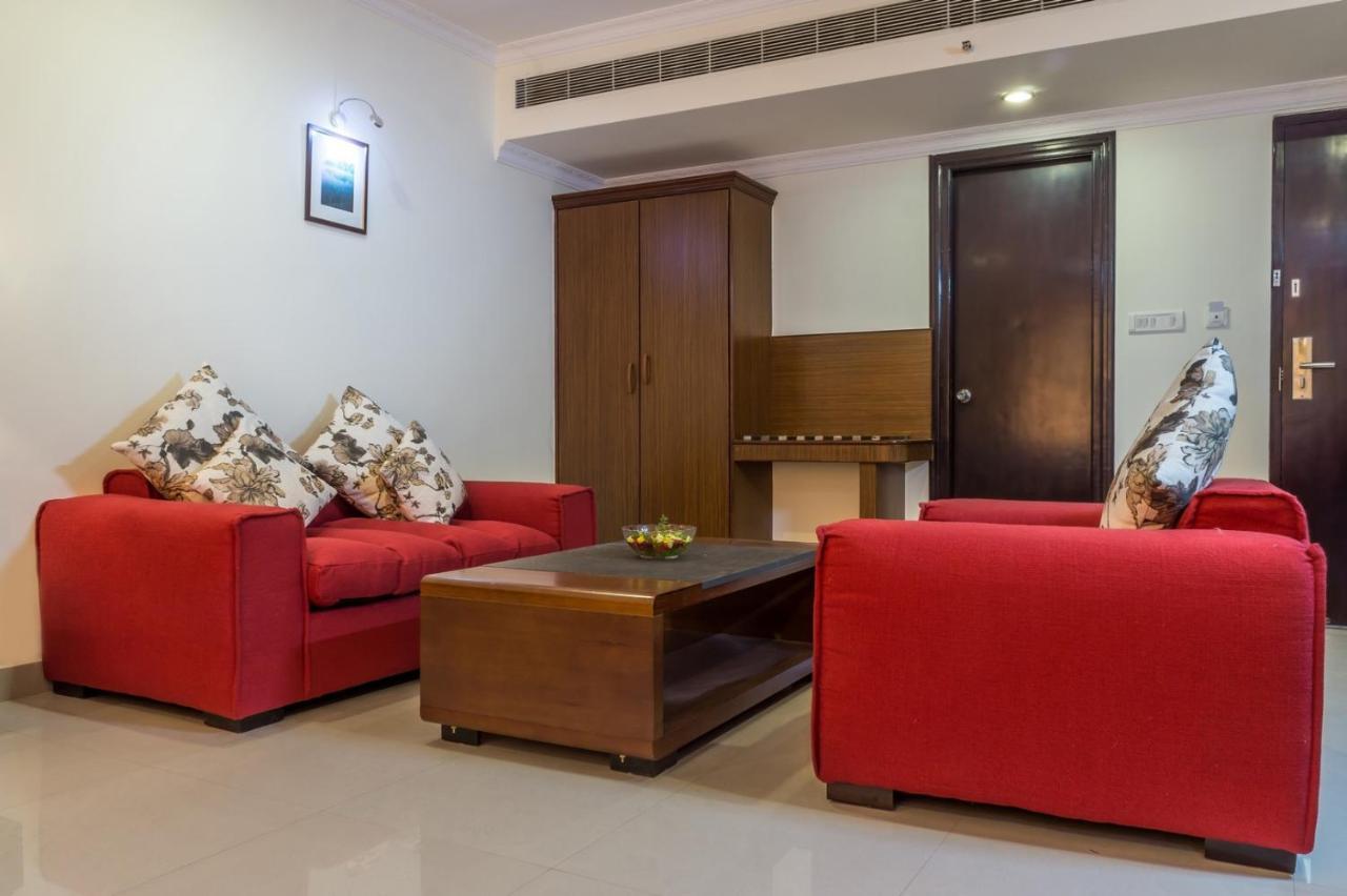 Hotel Saptagiri Hyderabad Eksteriør billede