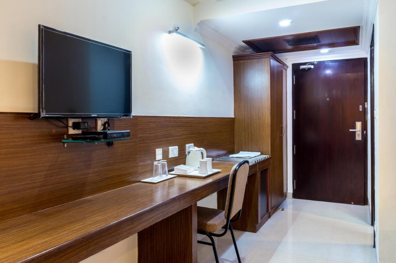 Hotel Saptagiri Hyderabad Eksteriør billede