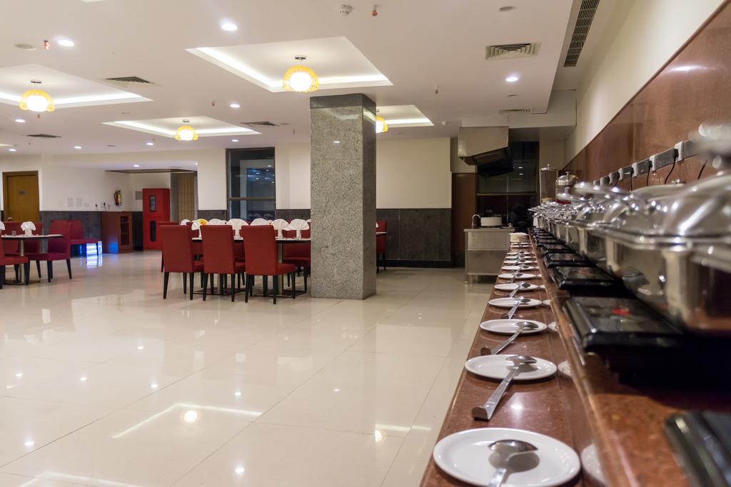 Hotel Saptagiri Hyderabad Eksteriør billede