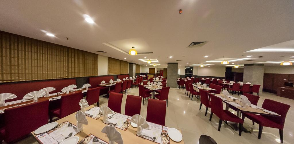 Hotel Saptagiri Hyderabad Eksteriør billede