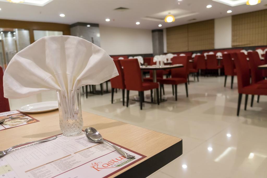 Hotel Saptagiri Hyderabad Eksteriør billede