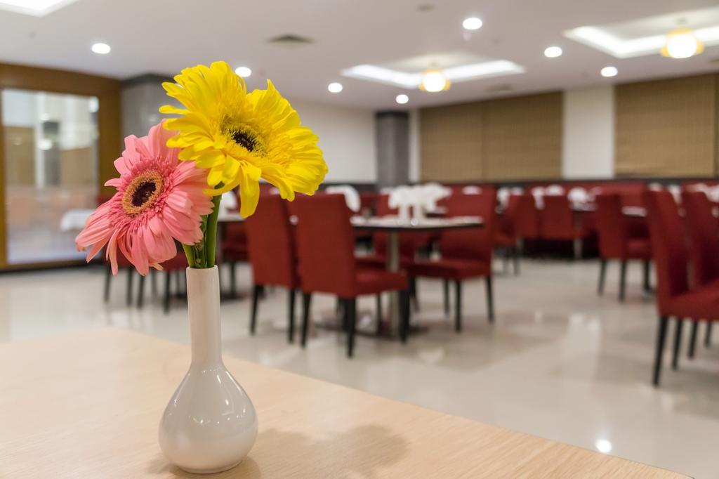 Hotel Saptagiri Hyderabad Eksteriør billede
