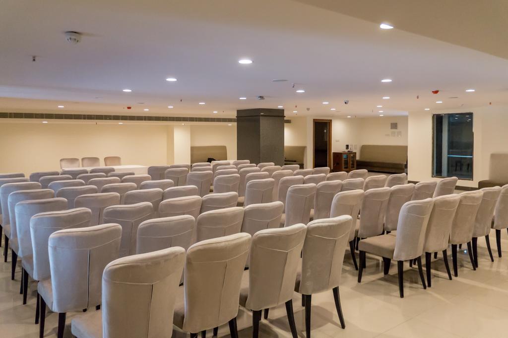 Hotel Saptagiri Hyderabad Eksteriør billede