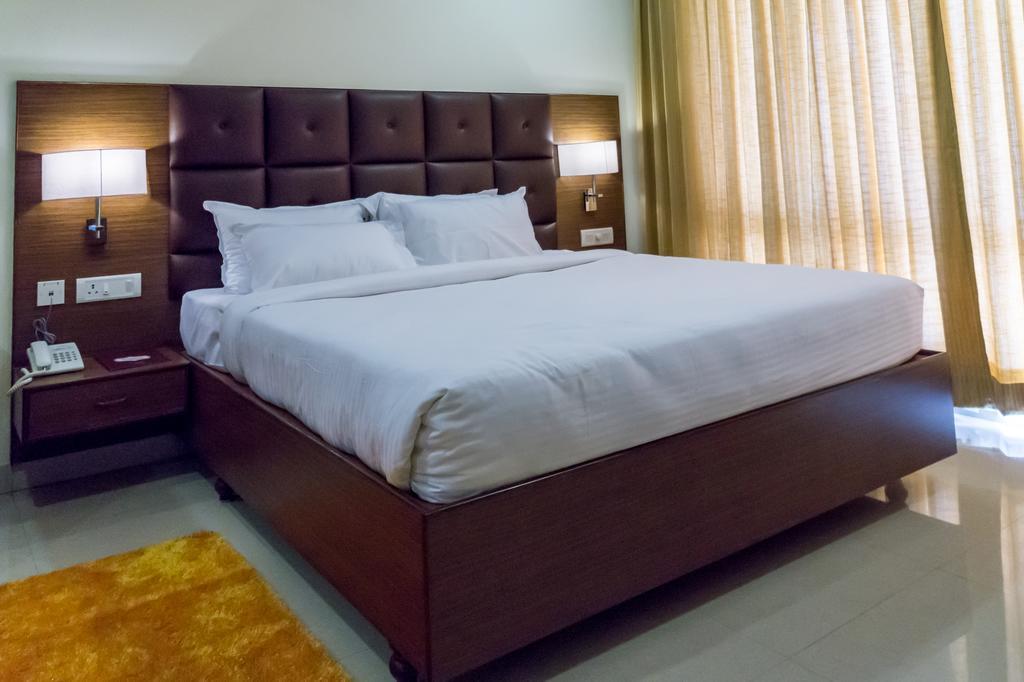 Hotel Saptagiri Hyderabad Eksteriør billede